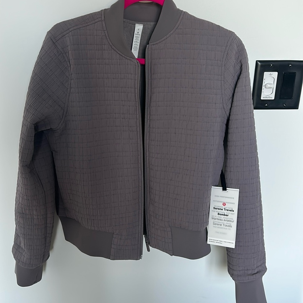 Lululemon Women’s reversible bomber jacket
